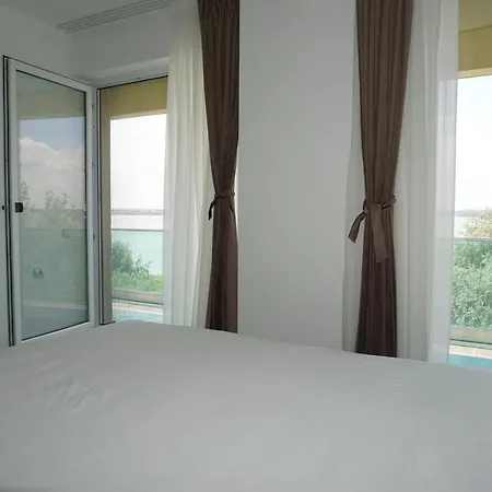 Your Escape To The Mamaia