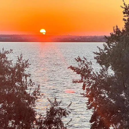 Your Escape To The דירה מאמאיה