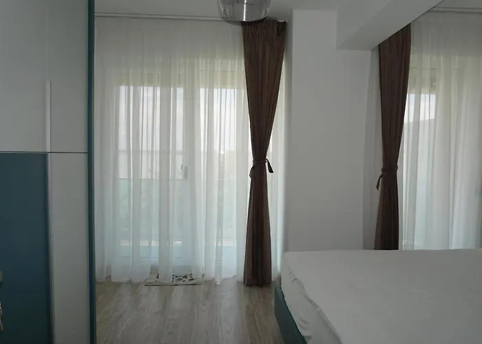 Your Escape To The דירה