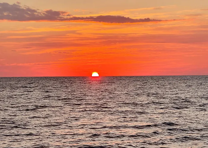 דירה Your Escape To The מאמאיה